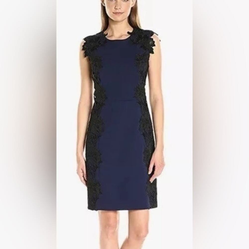 UEC BETSEY JOHNSON  Scuba Crepe Lace Trim Dress in Navy Black SZ 2